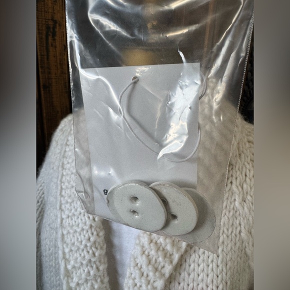 GOGO Snow Babe Cardigan Sweater - Picture 11 of 12